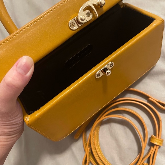 Madison West Rectangular vanity like. - Picture 2 of 4